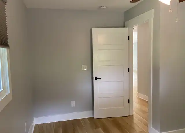 Property at 7 Bassett Rd, Asheville, NC, 28804, 3 beds, 2 baths, [object Object]