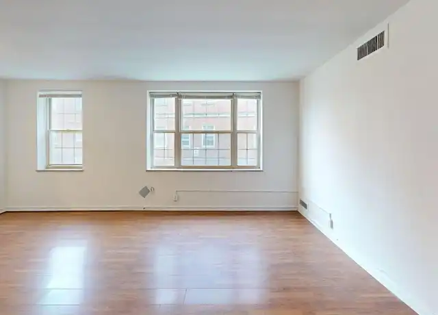 Property at 2550 Kemper Rd Unit 100, Shaker Heights, OH, 44120, 2 beds, 1.5 baths, [object Object]