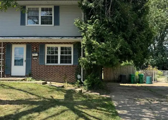 Property at 349 W Ridge St, Carlisle, PA, 17013, 3 beds, 1.5 baths, [object Object]
