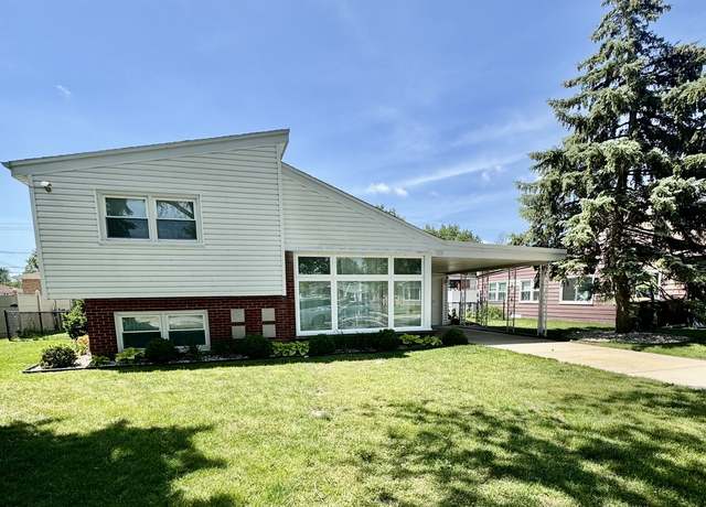 Photo of 7219 Lyons St, Morton Grove, IL 60053