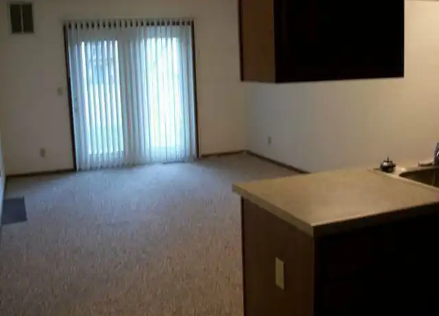 Property at 300 S Miller Dr Unit 101, Eaton Rapids, MI, 48827, 1 bed, 1 bath, [object Object]