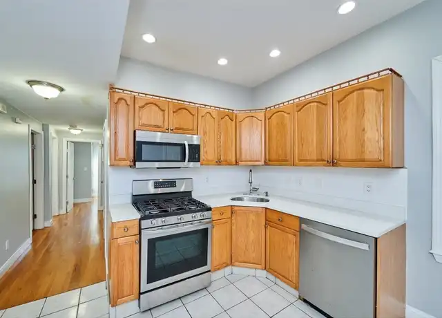 Property at 5 Transit St Unit 2, Boston, MA, 02127, 3 beds, 1 bath, [object Object]