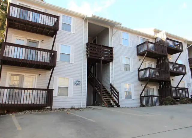 Property at 940 Stewart St Unit 36 Cedarstone, Morgantown, WV, 26505, 1 bed, 1 bath, [object Object]