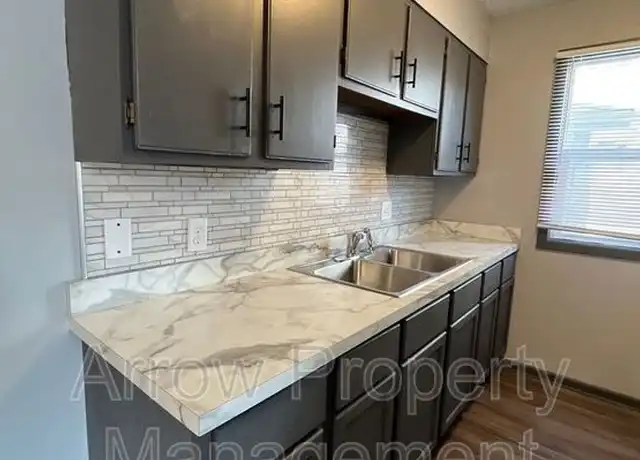 Property at 2100 Garfield St Unit 6, Lincoln, NE, 68502, 1 bed, 1 bath, [object Object]