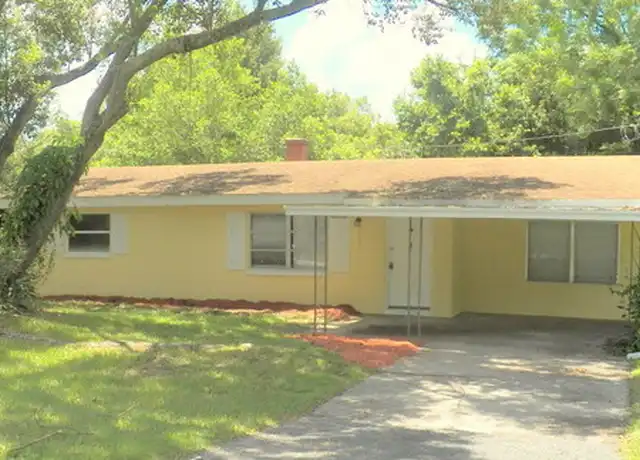 Property at 5541 24th St, Zephyrhills, FL, 33542, 4 beds, 3 baths, [object Object]