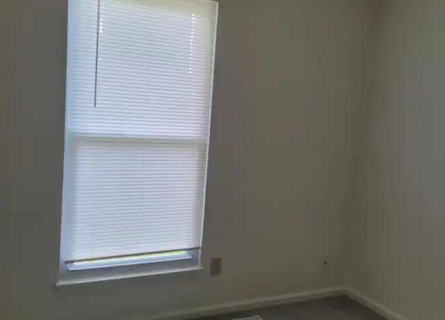 Property at 6512 El Rancho Rd, Louisville, KY, 40291, 3 beds, 1.5 baths, [object Object]