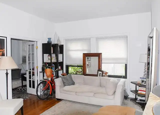Property at 2 E 75th St Unit 5C, New York, NY, 10021, 1 bed, 2 baths, [object Object]