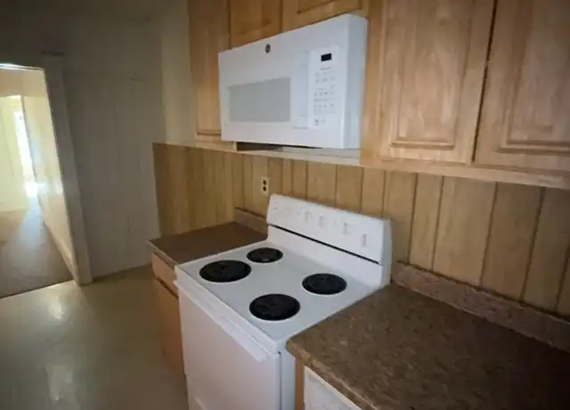 Property at 1926 State St Unit 2B, Harrisburg, PA, 17103, 1 bed, 1 bath, [object Object]