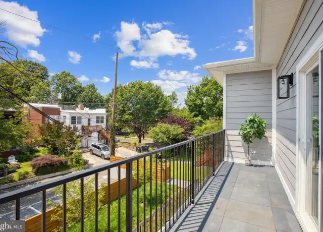 Property at 2236 40th St NW Unit 5, Washington, DC, 20007, 2 beds, 1 bath, [object Object]