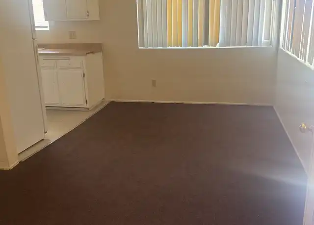 Property at 682 W Holt Ave, El Centro, CA, 92243, 1 bed, 1 bath, [object Object]