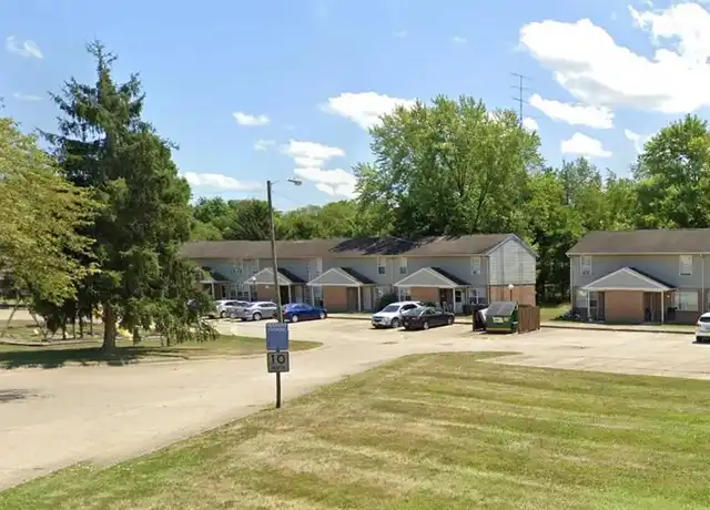 Property at 710 Pennsylvania Ave, Wellston, OH, 45692, 1 bed, 1 bath, [object Object]