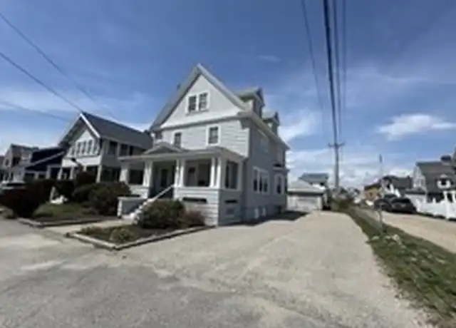 Property at 43 Q St, Hull, MA, 02045, 4 beds, 1.5 baths, [object Object]