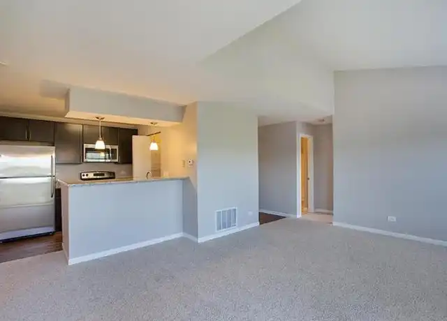 Property at 29533 N Waukegan Rd, Lake Bluff, IL, 60044, 1 bed, 1 bath, [object Object]