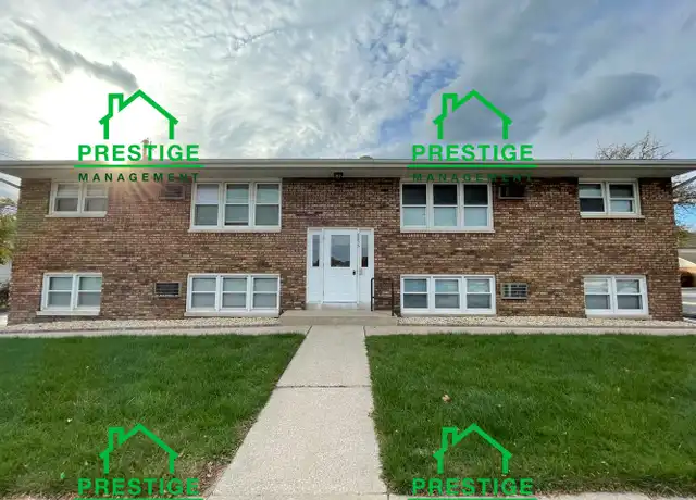 Property at 8836 5th St Unit A, Highland, IN, 46322, 2 beds, 1 bath, [object Object]