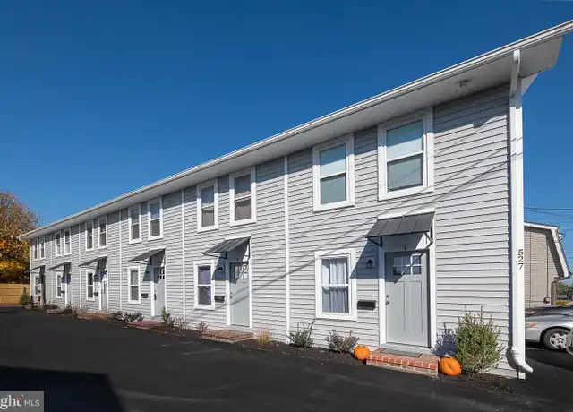 Property at 527 Gray Ave Unit 2, Winchester, VA, 22601, 2 beds, 1.5 baths, [object Object]