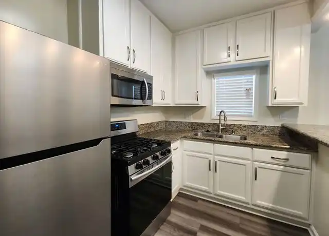 Property at 1633 E 4th St Unit 1633, Long Beach, CA, 90802, 2 beds, 1 bath, [object Object]