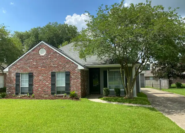 Property at 18426 Lake Camellia Ave, Baton Rouge, LA, 70817, 3 beds, 2 baths, [object Object]