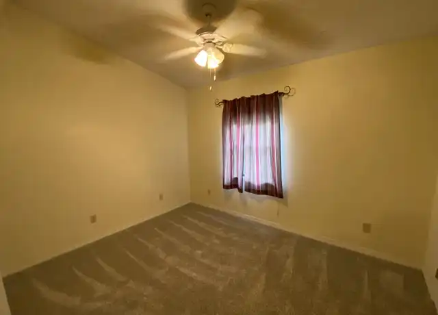 Property at 33 Summer Oaks Dr, Daphne, AL, 36526, 2 beds, 1.5 baths, [object Object]