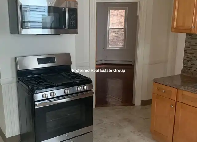 Property at 31 Dunreath St, Roxbury, MA, 02119, 4 beds, 1 bath, [object Object]