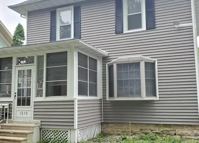 Property at 1219 W Center St Unit 1, Rochester, MN, 55901, 2 beds, 1.5 baths, [object Object]