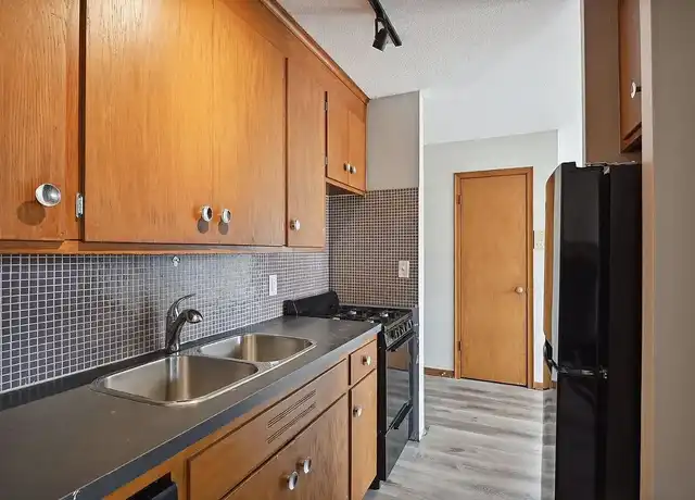 Property at The Moline - 3146 Minnehaha Ave, Minneapolis, MN, 55406, 1 bed, 1 bath, [object Object]