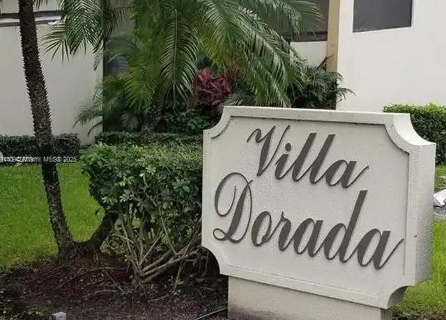 Property at 20200 W Country Club Dr #104, Aventura, FL, 33180, 2 beds, 2.5 baths, [object Object]