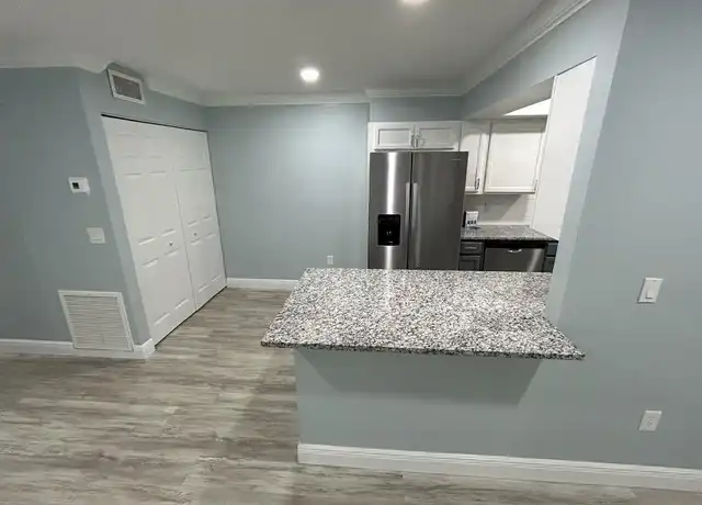 Property at 5800 Hollywood Blvd #221, Sarasota, FL, 34231, 2 beds, 2 baths, [object Object]