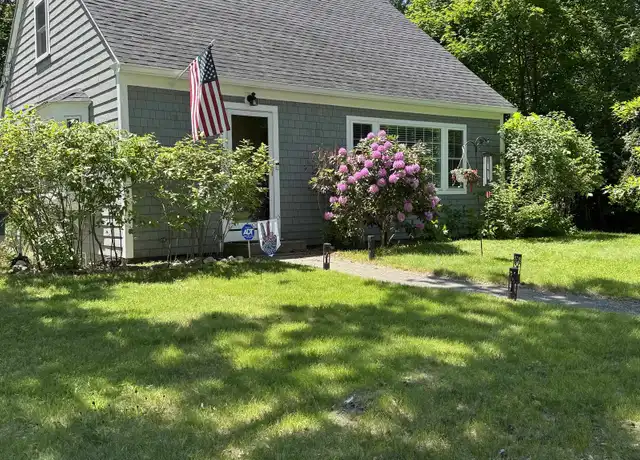 Property at 12 Yale St, Concord, NH, 03301, 3 beds, 2 baths, [object Object]