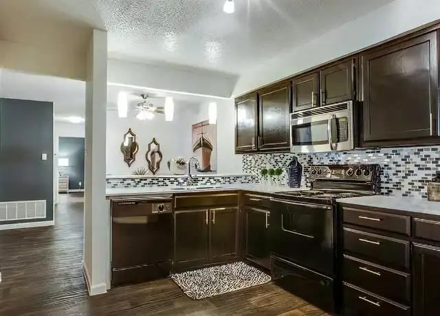 Property at 765 Polk Dr, Arlington, TX, 76011, 1 bed, 1 bath, [object Object]