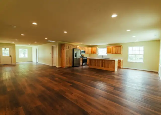 Property at 300 E Bacon St Unit 1, Hillsdale, MI, 49242, 4 beds, 2 baths, [object Object]