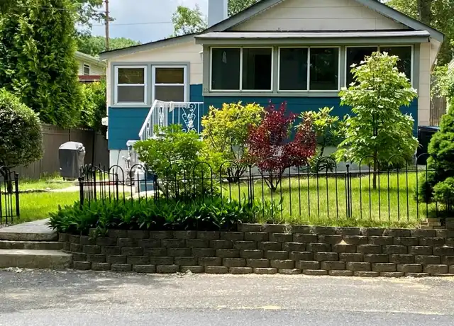 Property at 22 Huntington Rd, Sound Beach, NY, 11789, 1 bed, 1 bath, [object Object]