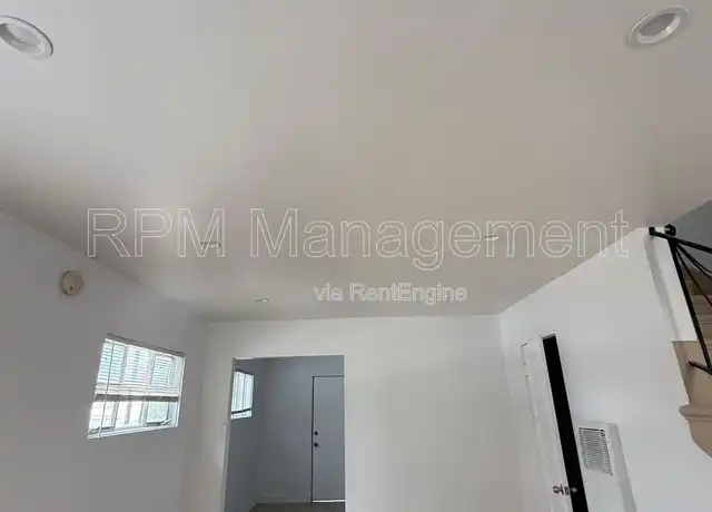 Property at 14522 Gault St Unit A, Van Nuys, CA, 91405, 1 bed, 1 bath, [object Object]