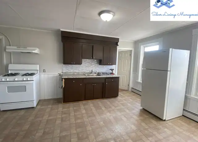 Property at 86 Park St Unit 5, Gardner, MA, 01440, 4 beds, 1 bath, [object Object]