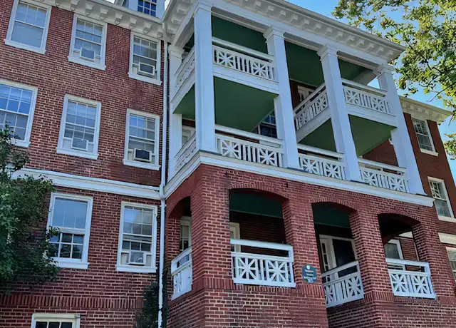 Property at 303 N New St Unit 204, Staunton, VA, 24401, 1 bed, 1 bath, [object Object]