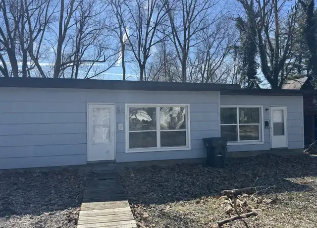 Property at 1207 E 11th St Unit 1, Anderson, IN, 46012, 1 bed, 1 bath, [object Object]