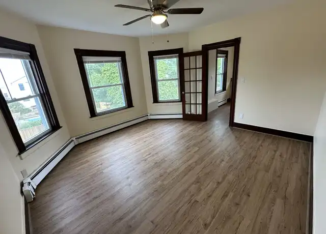 Property at 82 East St Unit 2, Mansfield, MA, 02048, 4 beds, 1 bath, [object Object]