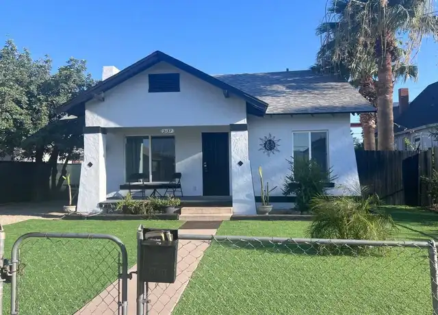 Property at 2137 W Madison St, Phoenix, AZ, 85009, 2 beds, 1 bath, [object Object]