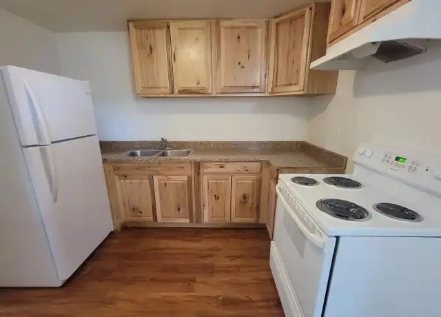 Property at 1615 N 13th Ave Unit B, Pasco, WA, 99301, 2 beds, 1 bath, [object Object]