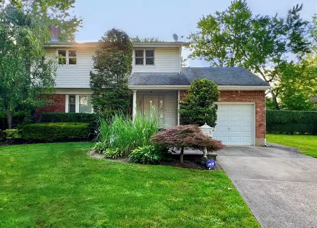 Property at 6 Cove Ln, Port Washington, NY, 11050, 3 beds, 2.5 baths, [object Object]