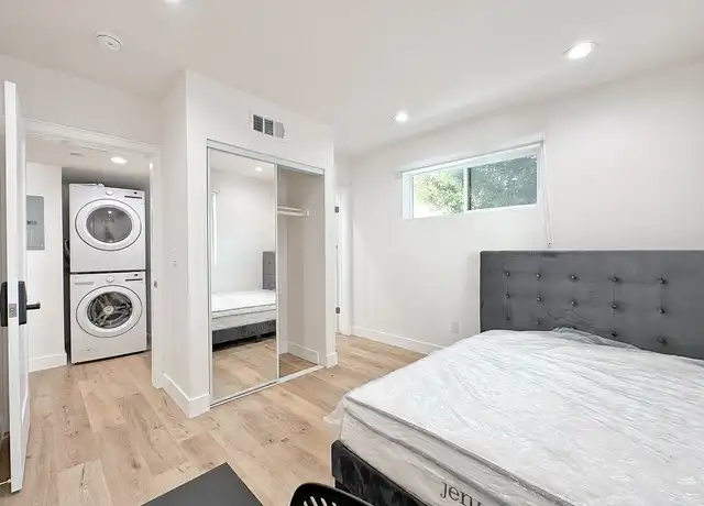 Property at 1529 W 35th Pl, Los Angeles, CA, 90018, 3-9 beds, 3-9 baths, [object Object]