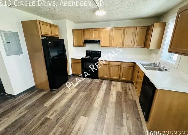 Property at 906 S 2nd St Unit 9, Aberdeen, SD, 57401, 1 bed, 1 bath, [object Object]
