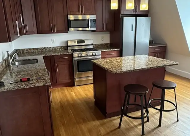 Property at 1798 Beacon St Unit 3, Brookline, MA, 02445, 3 beds, 2 baths, [object Object]