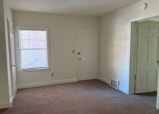 Property at 813 Apperson Dr, Salem, VA, 24153, 1 bed, 2 baths, [object Object]