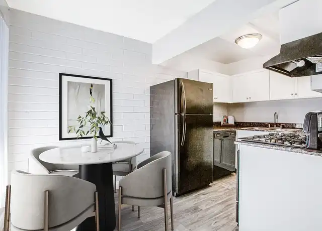 Property at Radius Apartments - 2925 N Greenfield Rd, Phoenix, AZ, 85016, 1-2 bed, 1 bath, [object Object]