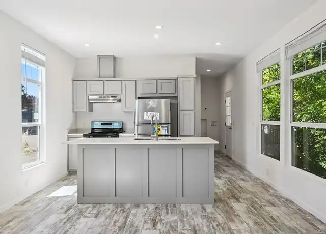 Property at 2291 Guerneville Rd Unit 5, Santa Rosa, CA, 95403, 2 beds, 1 bath, [object Object]