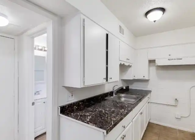 Property at 3319 N 32nd St, Phoenix, AZ, 85018, 1 bed, 1 bath, [object Object]