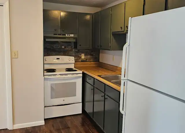 Property at 6101 Old Rutledge Pike Unit b, Knoxville, TN, 37924, 2 beds, 1 bath, [object Object]
