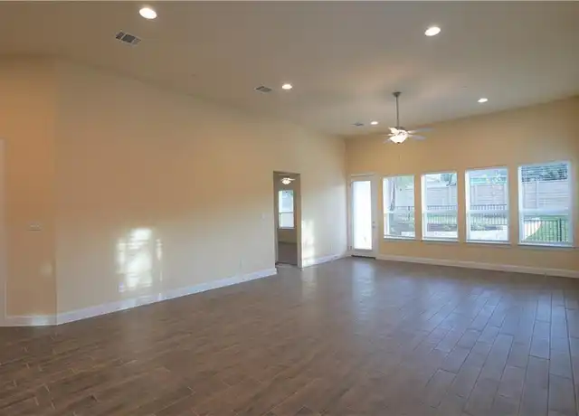 Property at 600 C-Bar Ranch Trl Unit 157, Cedar Park, TX, 78613, 4 beds, 2 baths, [object Object]