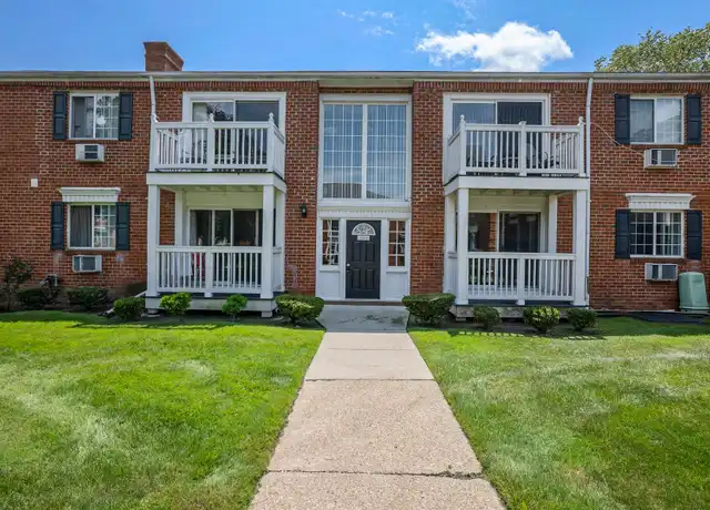 Property at 2440 Parmenter Blvd #105, Royal Oak, MI, 48073, 2 beds, 1 bath, [object Object]