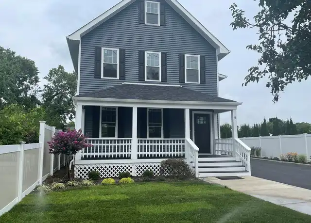 Property at 53 5th Ave, Bay Shore, NY, 11706, 4 beds, 2 baths, [object Object]